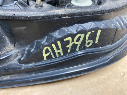 2002 2003 2004 Lexus Es300 Es330 Right Passenger Inner Tail Light AH7961 LK6