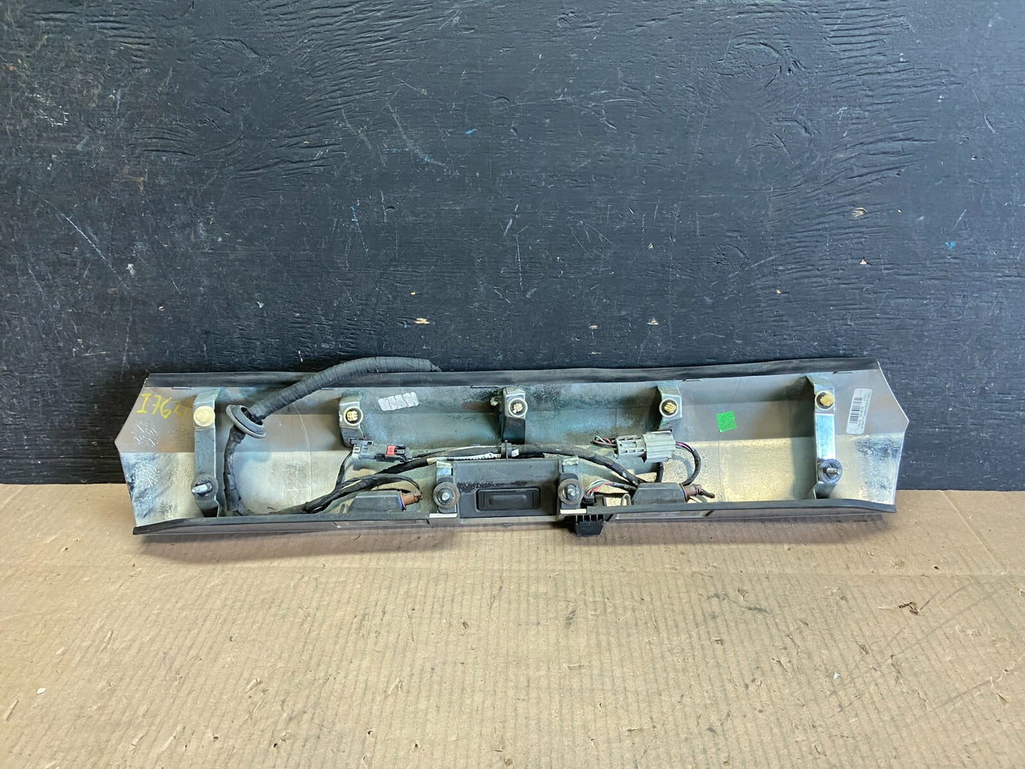 2010-2015 Gmc Terrain Lift Gate Handle Trim Back Up Camera Chrome Panel j71926