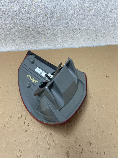 2006 - 2010 Toyota Sienna Right Passenger Side Tail Light AH2703 DW5