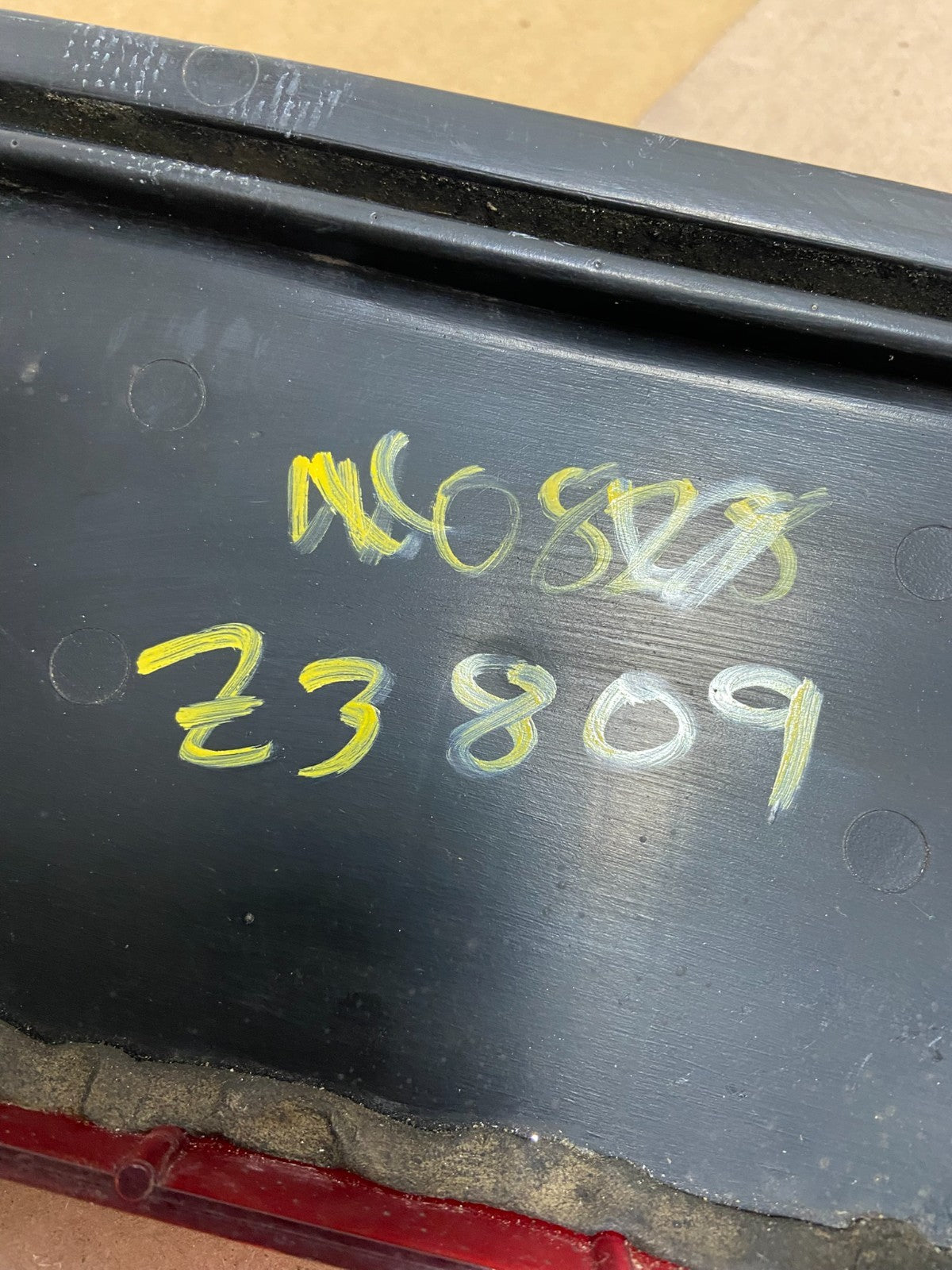 1978 to 1979 Chrysler New Yorker Rear Tail Gate Reflection Z3809 PS8