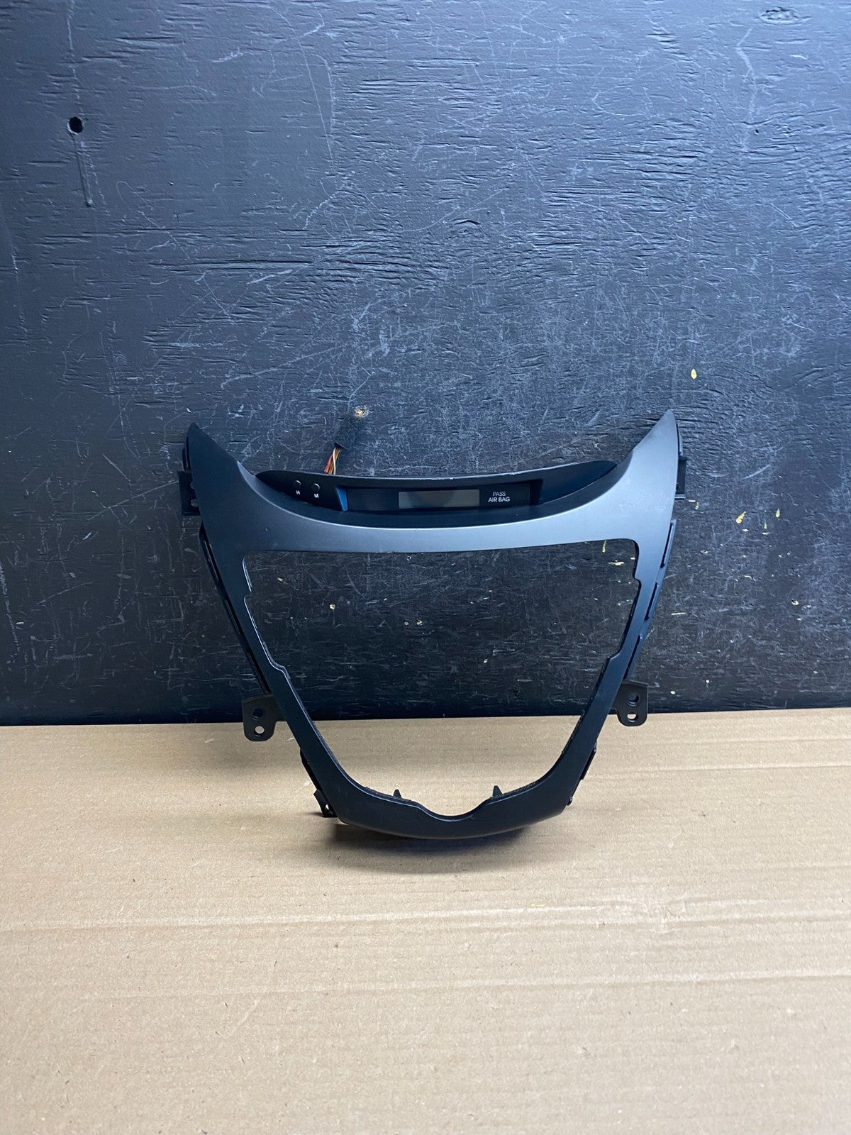 2011-2013 Hyundai Elantra Dash Radio Bezel Clock Display Trim AG0027 DG0