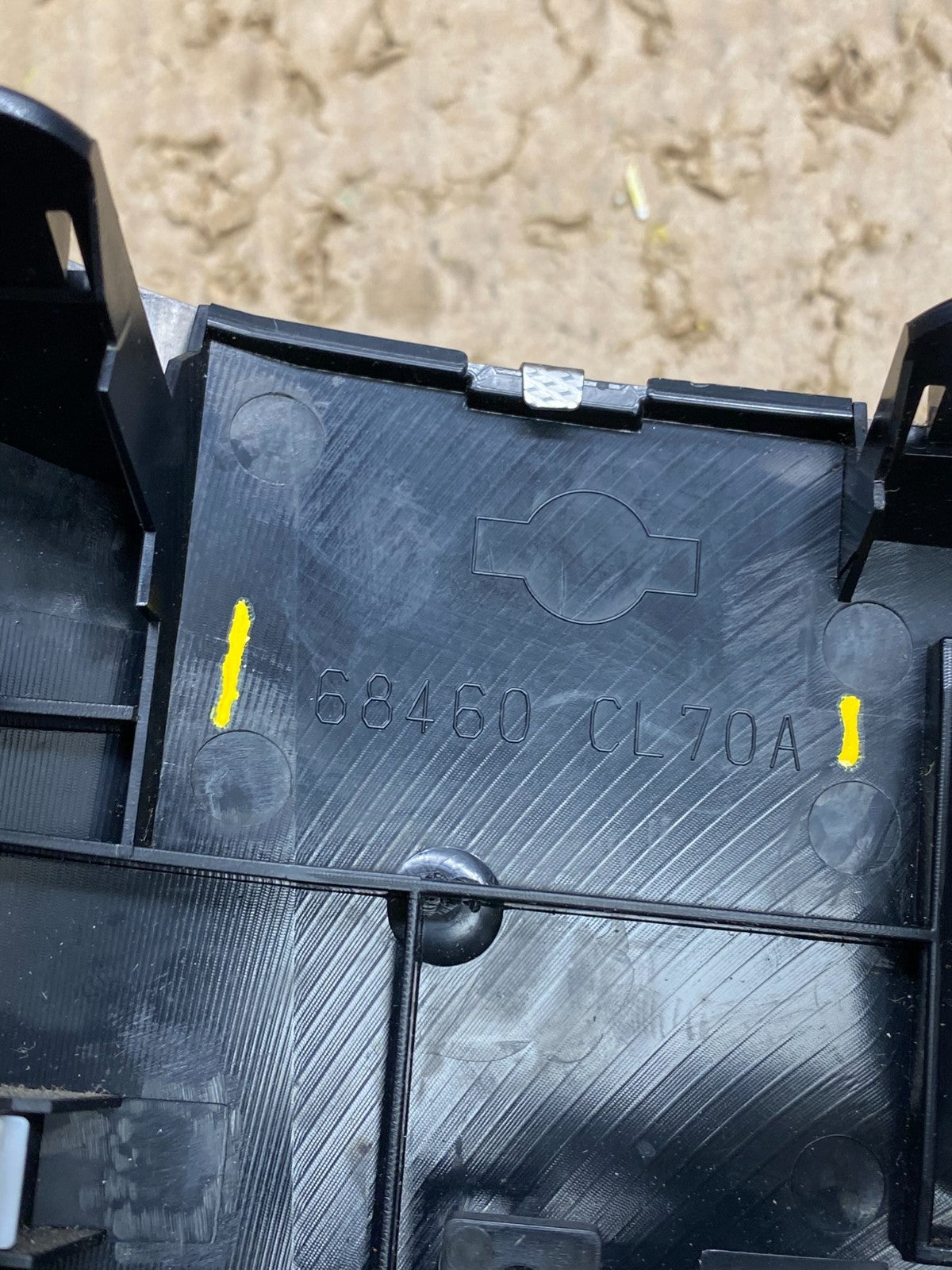 2006 2007 2008 Infiniti Fx35 Center Console Clock Storage Bezel V1697 DG5