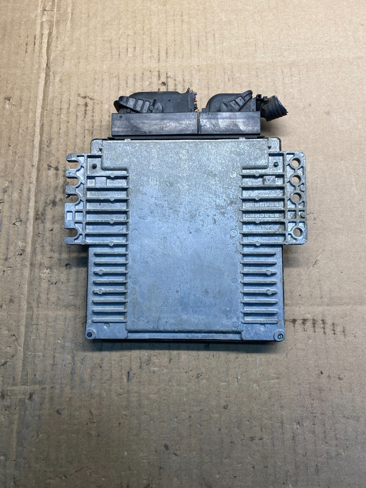 2005 Nissan Pathfinder Engine Control Module ECM MEC35-752 A1 aa7764  DG1