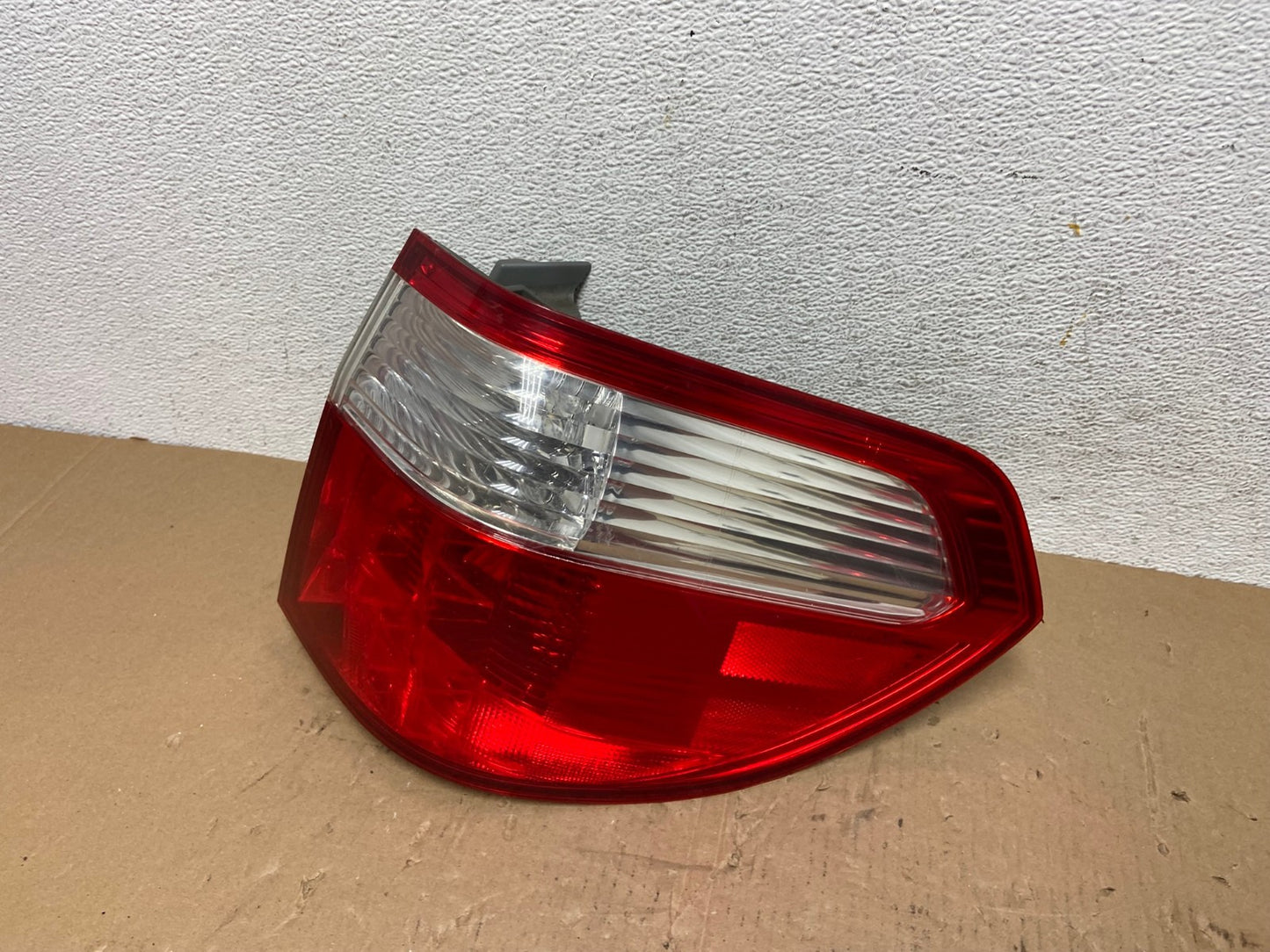 2005 2006 2007 Honda Odyssey Right Passenger RH Side Tail Light AD8020 LK1