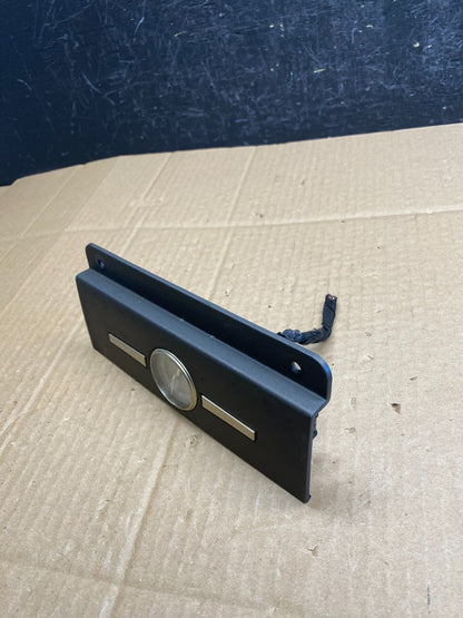 2003 to 2011 Lincoln Town Car Center Console Dash Mounted Analog Clock ac9351 DG2
