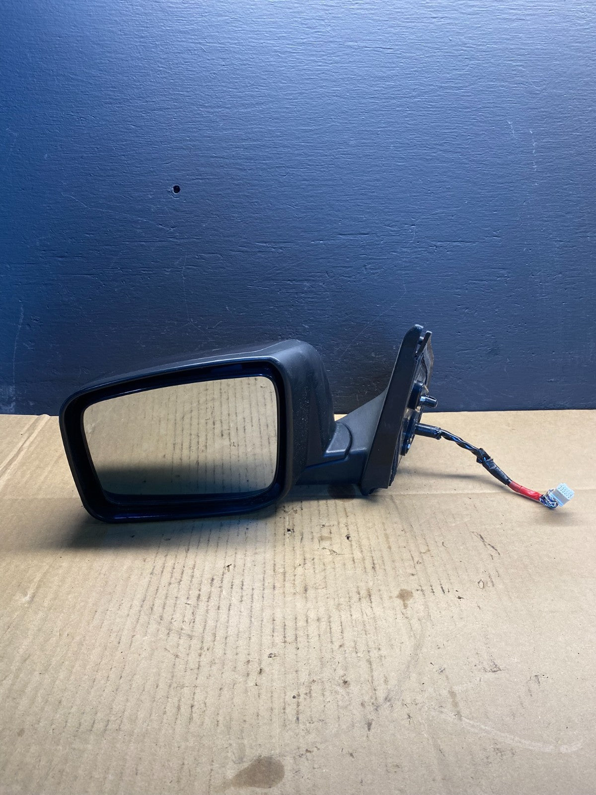 2011 to 2013 Nissan Rogue Left Driver Side Door Mirror with Camera AB74328