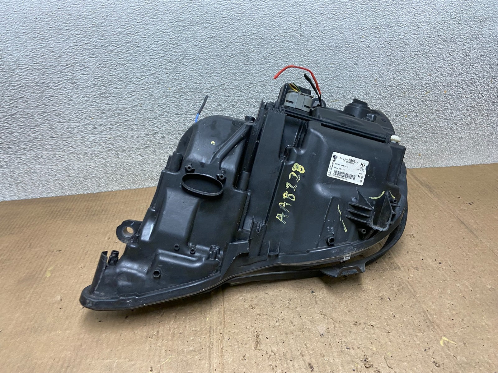 2010-2013 Mercedes E Class E350 E550 Left Driver LH Halogen Headlight AD2456 DW9