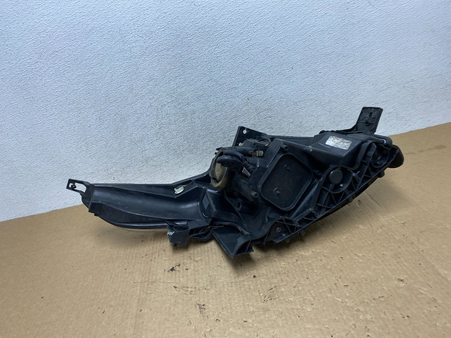 2011 to 2015 Ford Explorer Left Driver LH Halogen Headlight AF9813 DW8