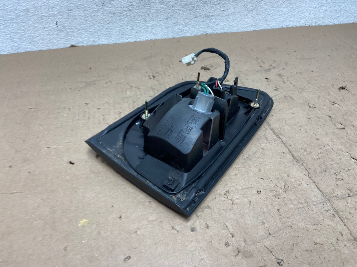 1998 1999 2000 Toyota Sienna Right Passenger Inner Tail light AG5695 LK4