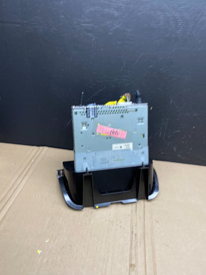 1998 to 2003 Jaguar XJ8 Vanden Plas Casette Radio AM/FM Tape Dash AB8730 DG4