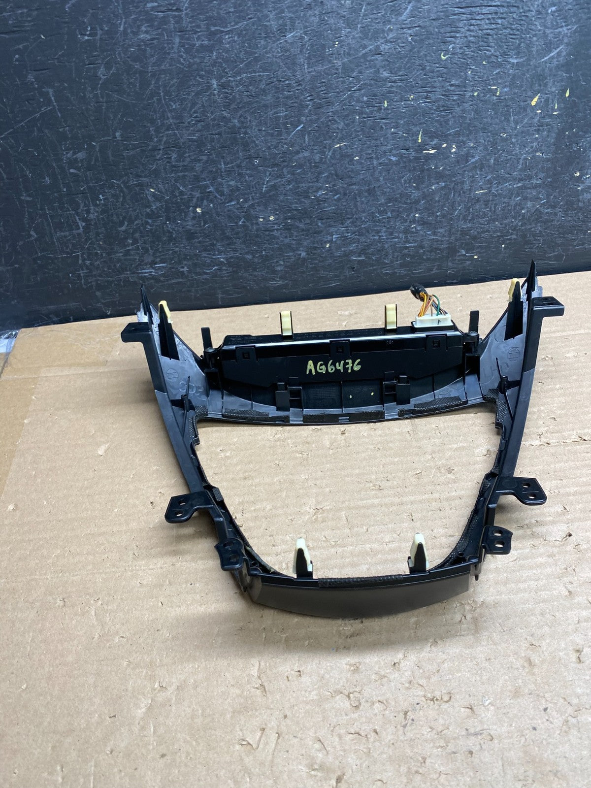 2011-2013 Hyundai Elantra Dash Radio Bezel Clock Display Trim AG6476 DG4