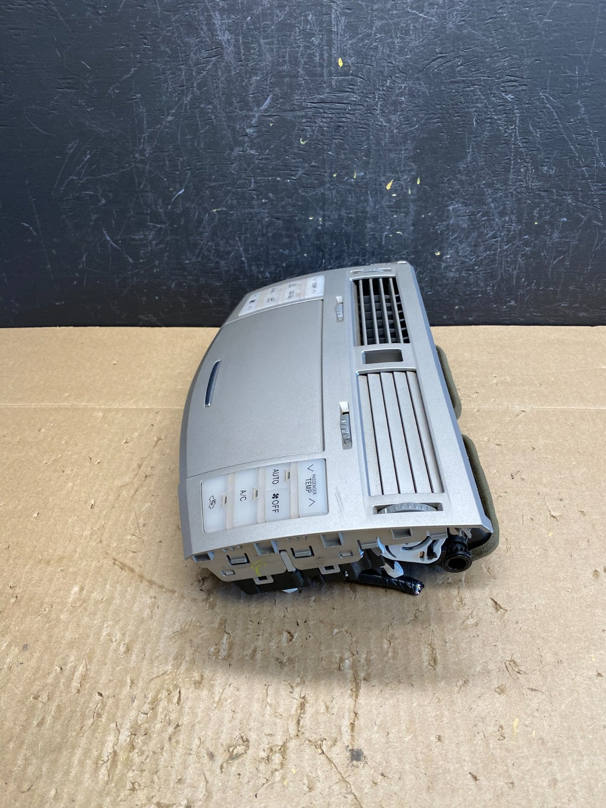 2005-2007 Toyota Avalon Climate Control A/C Heater Air Vent Panel Trim AC9078 DG2