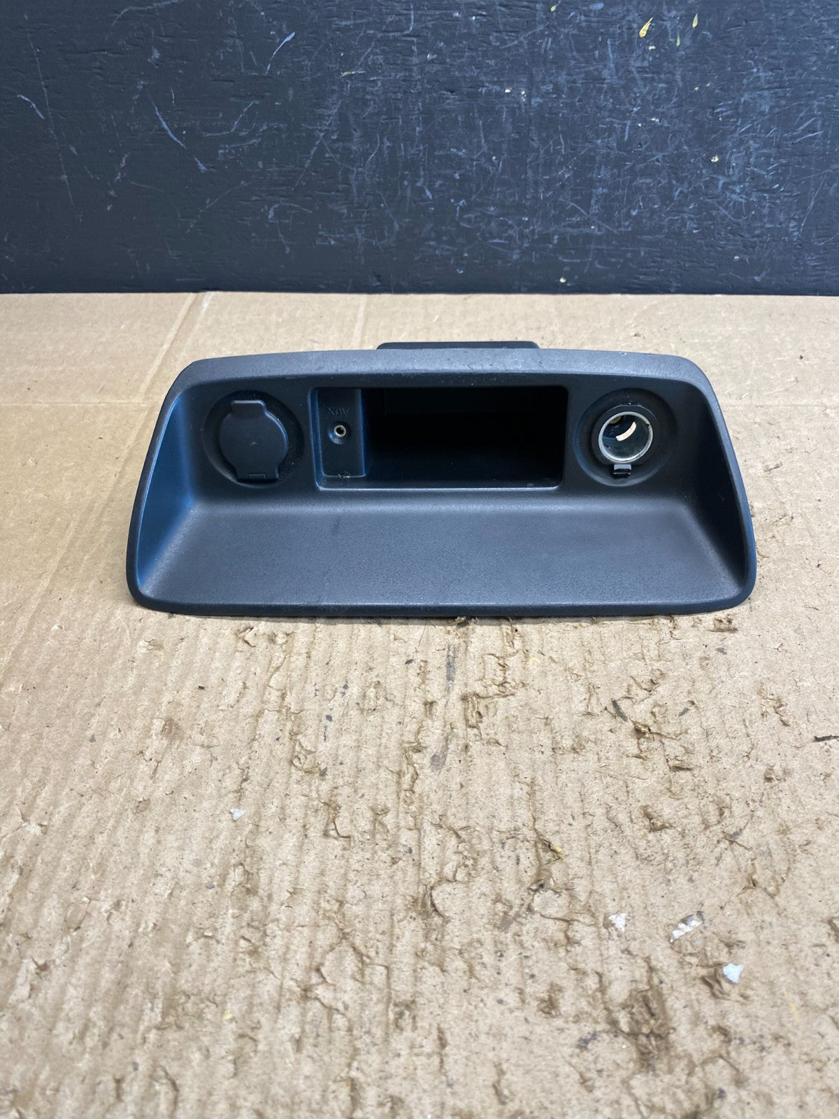 2008 to 2012 Nissan Armada Radio Bezel Cubby Storage Trim Aux AC4843 DG0