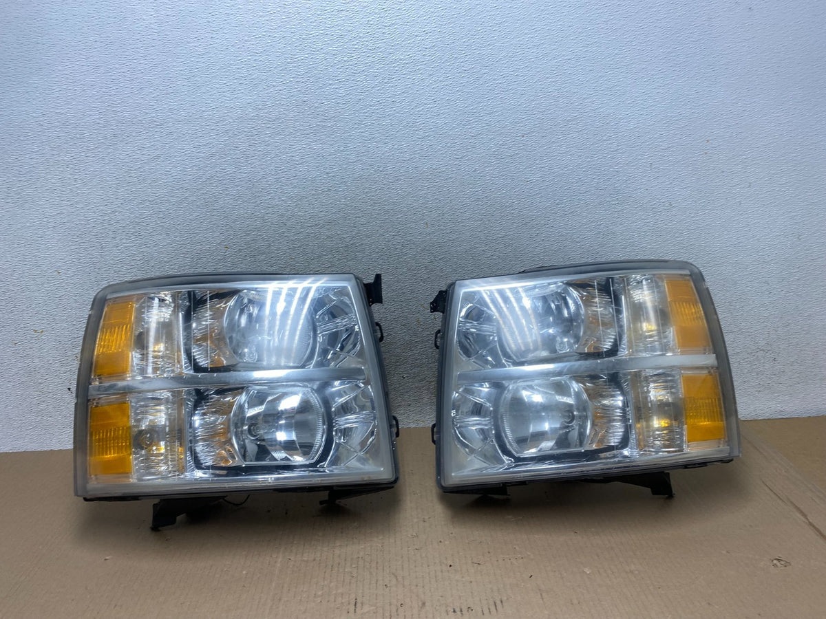 2007 to 2014 Chevrolet Silverado Left+Right Side Headlights AJ2476 DW0