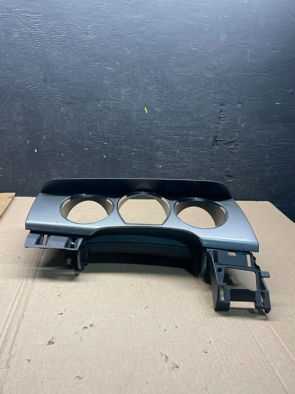 2010 - 2012 Ford Taurus Dash Speedometer Gauge Cluster Bezel Trim OEM i5603 DG4