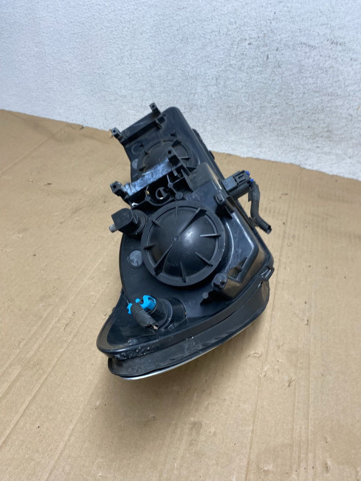 2005 - 2008 Buick Lacrosse Allure Left Driver LH Headlight Halogen AE9139 DW7