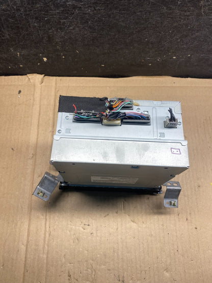 2008-2009 Acura RDX AM FM Radio 6 Disc CD MP3 WMA Player AJ0534 DG5