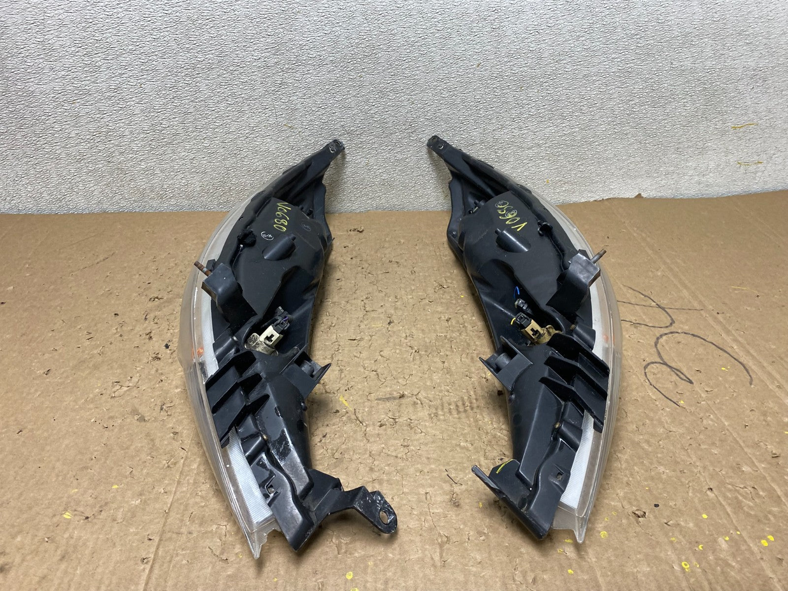2011-2014 Nissan Juke Turn Signal Headlights Left+Right Halogen OEM V0680 DW12