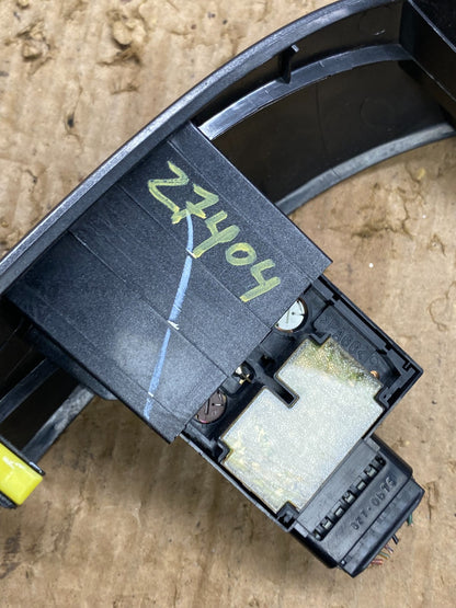 2004 to 2010 Toyota Sienna Left Side Climate Switches Bezel Trim OEM z7404 DG5