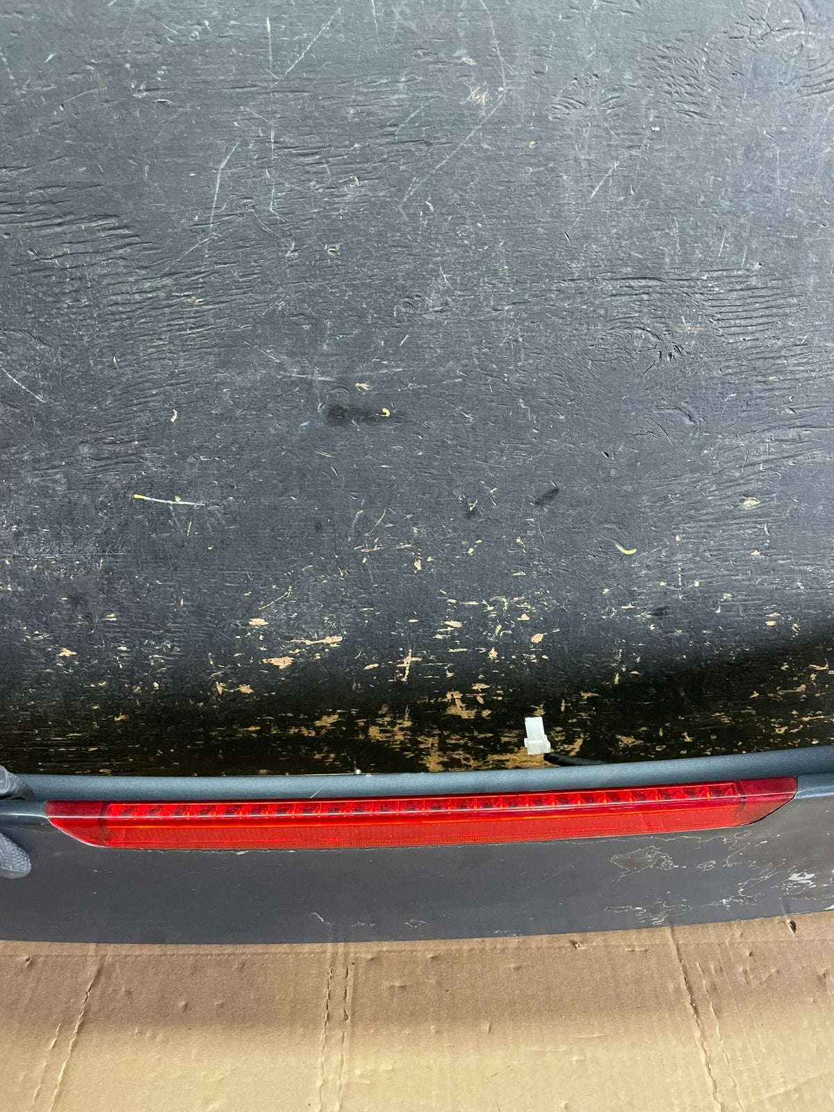 2005 to 2011 Hyundai Accent Trunk Lid Hatch 3rd Brake Light Spoiler AA8866 DG6