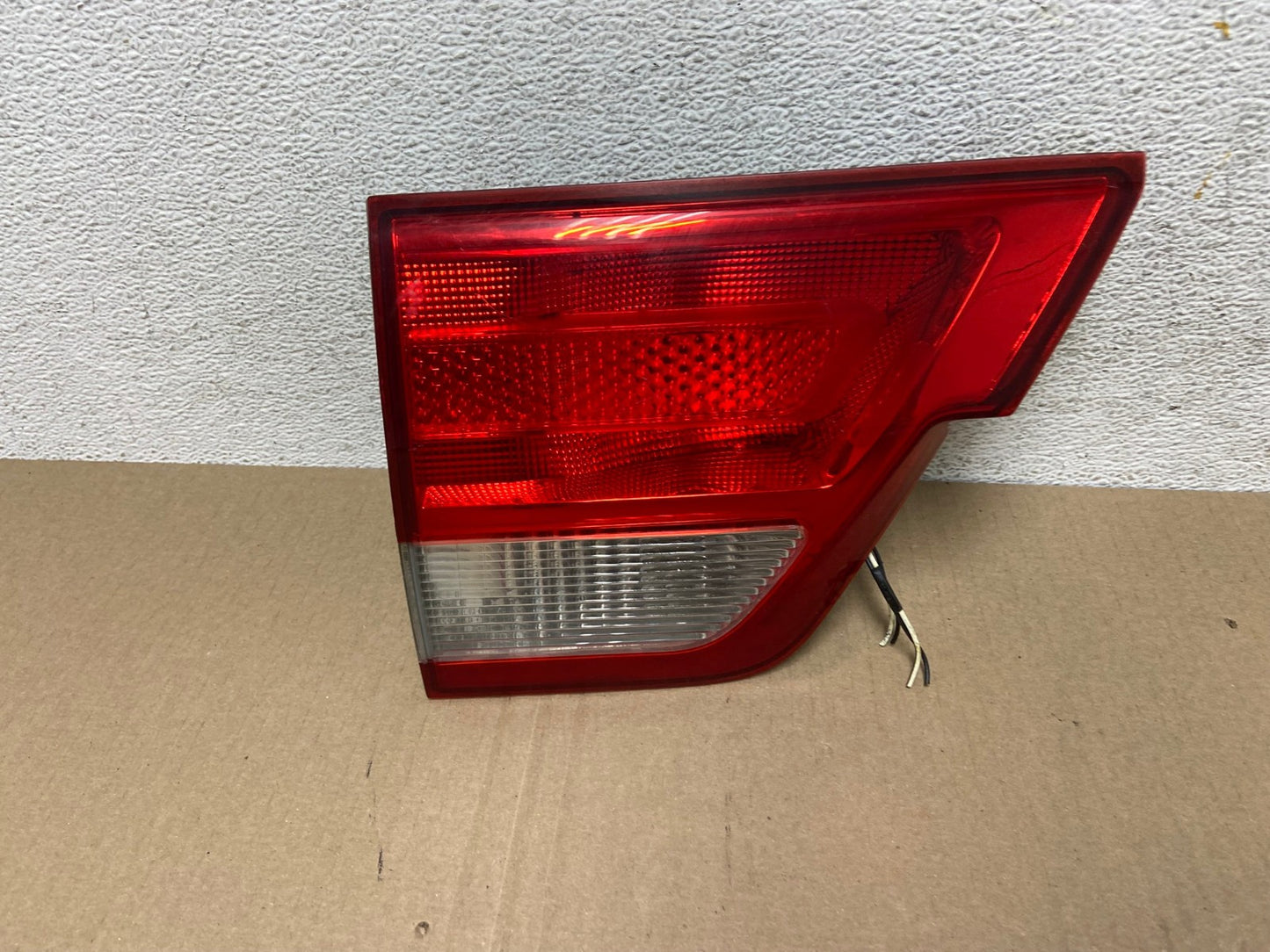 2011-2013 Jeep Grand Cherokee Left Driver Side Lh Inner Tail Light AE6929 LK0