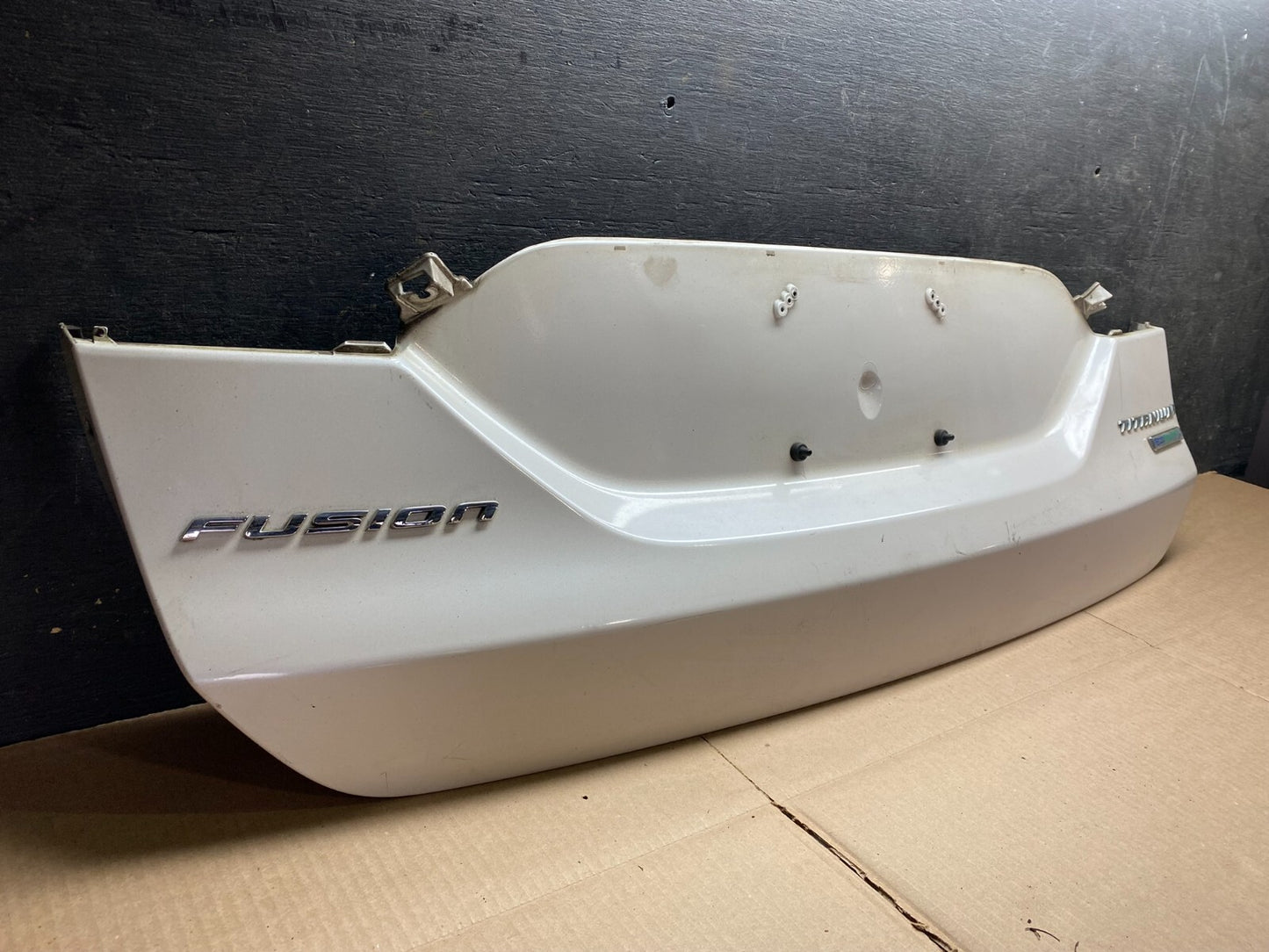 2013 to 2016 Ford Fusion Trunk Tail Gate Panel Molding License Trim OEM C42261
