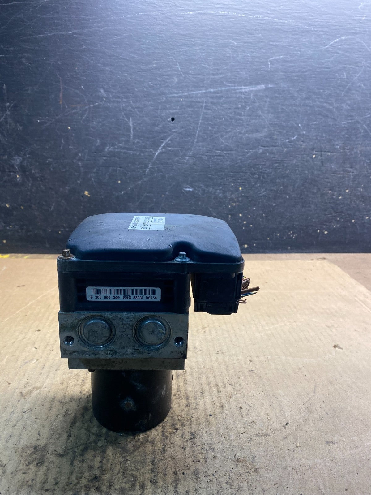 2007 to 2010 BMW X5 E70 ABS Anti-Lock Brake Pump 3451 66780126-06 OEM z2421 DG2