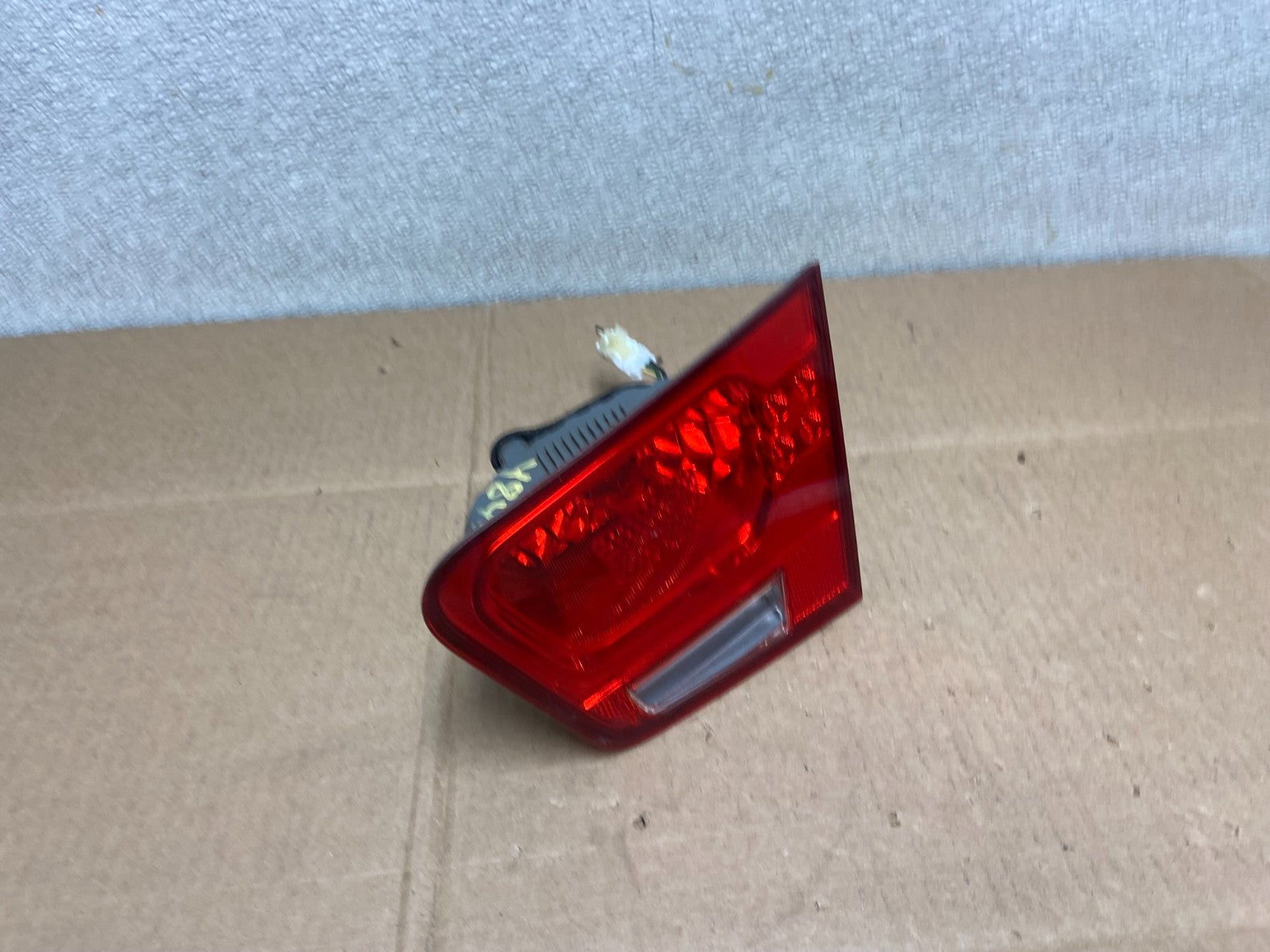 2010 to 2013 Kia Forte Right Passenger RH Side Tail Light Inner Oem Y8479 DW2