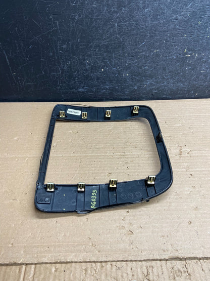 2007-2014 GMC Yukon Tahoe Center Dash Radio Bezel Pedal Traction Trim AG0355 DG2