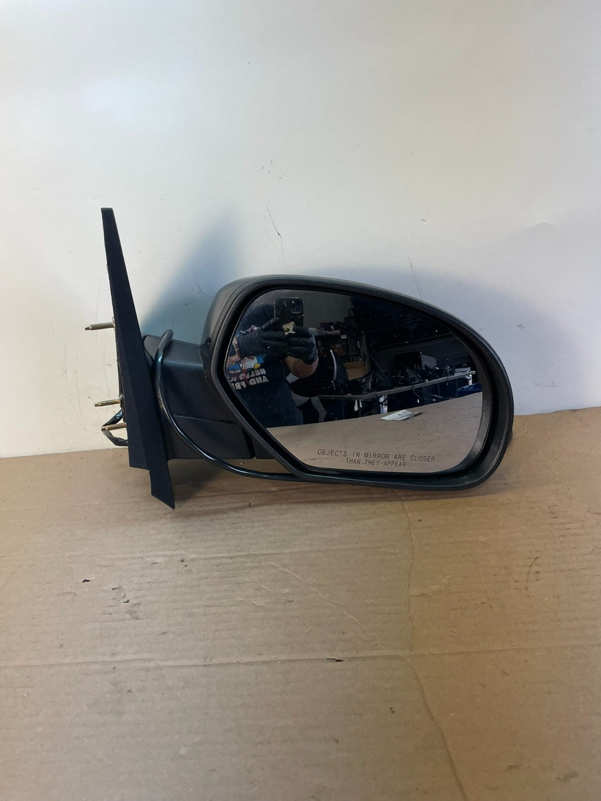 2007-2013 Chevrolet Tahoe Silverado Suburban Right Passenger Mirror ag9947 DG8