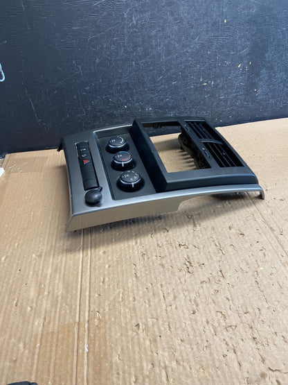 2008 to 2012 Jeep Liberty Dash Climate Temperature Control Radio Bezel AF6462 DW2