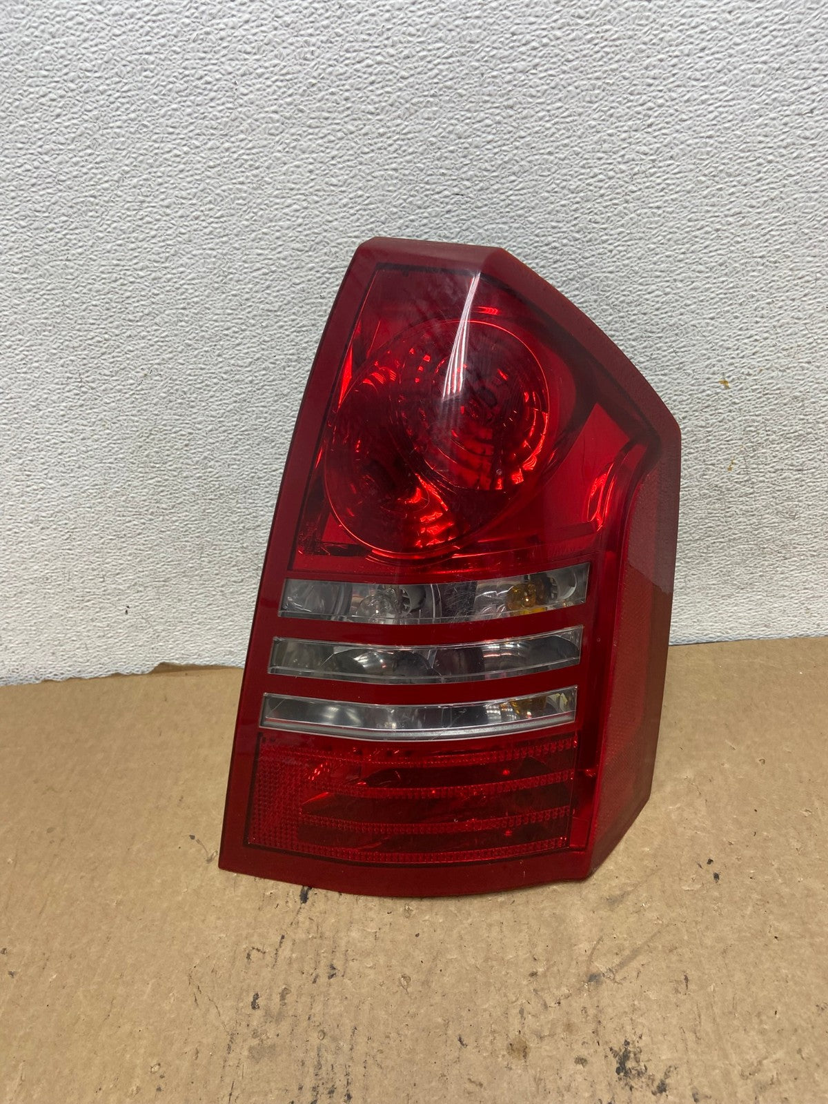 2005 2006 2007 Chrysler 300 Right Passenger Rh Side Tail Light AG2391 LK0