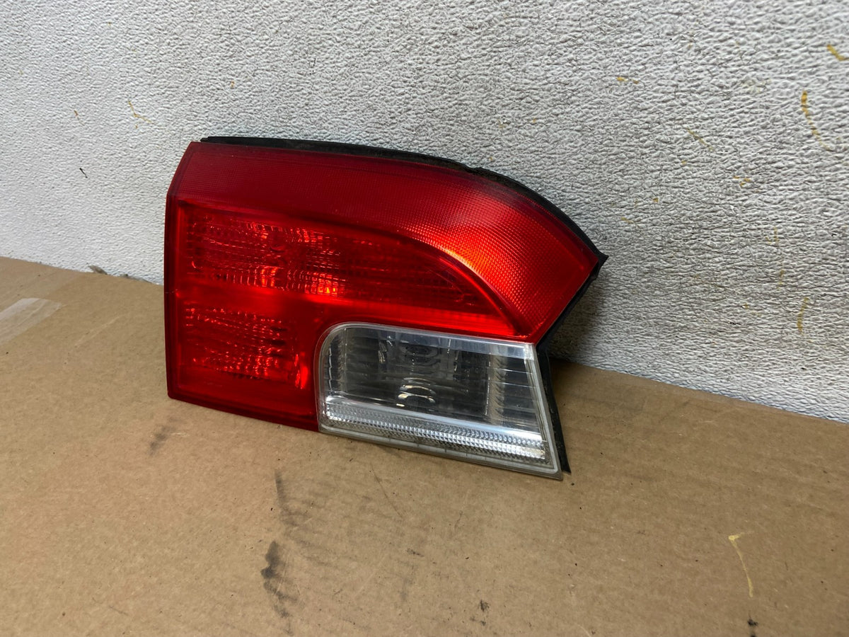 2010-2017 GMC Terrain Tail Light Inner Left Driver Lh AH4476 DW2