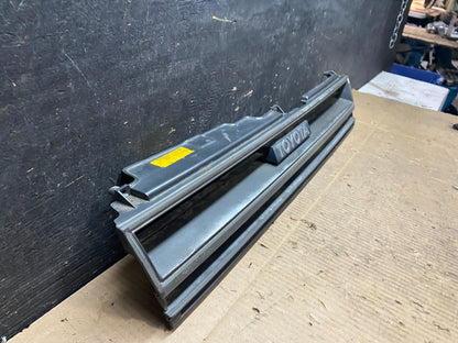 1983 to 1986 Toyota Tercel Front Upper Grill Grille T6868 DG2