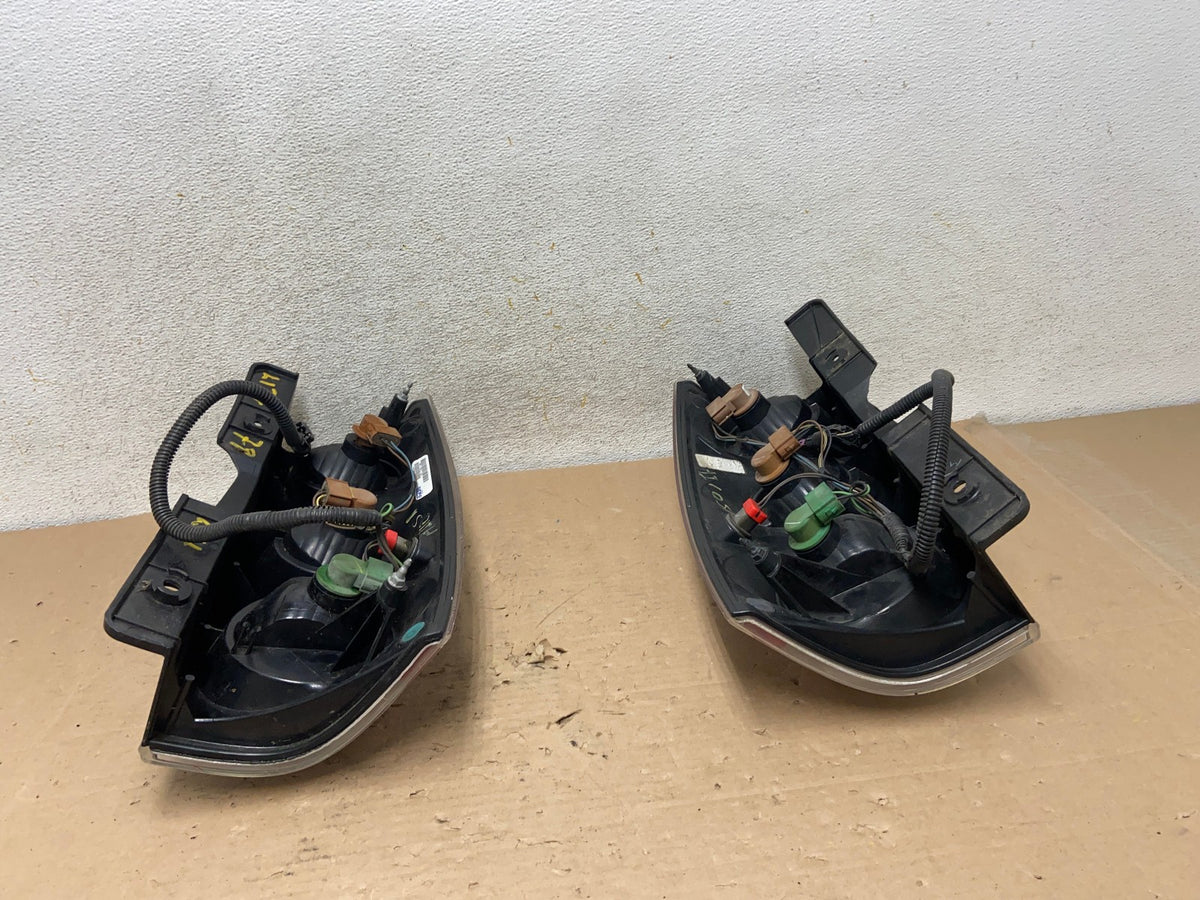 2007-2014 GMC Yukon Denali Left + Right SET Tail Lights Light AI1051 LK9