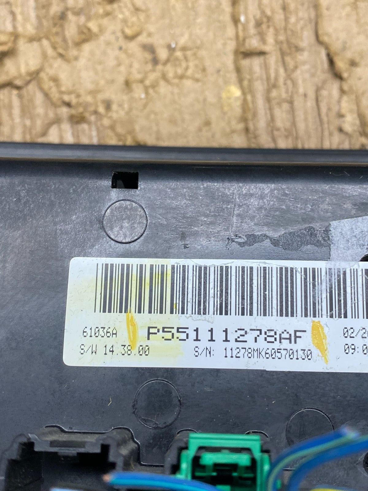 2011 to 2017 Jeep Compass Dash Climate Temperature Control Radio Bezel AA0009 DG5