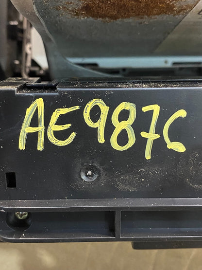 2002 2005 Toyota Camry Radio AM/FM CD Player Air Vent Bezel AE9876 DW7