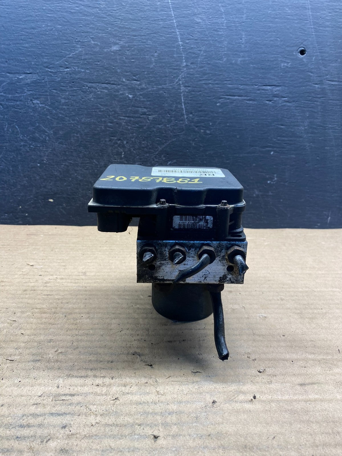 2009 2010 Chevrolet Tahoe Suburban ABS Anti Lock Brake Pump 15905732 ae0176 DG1
