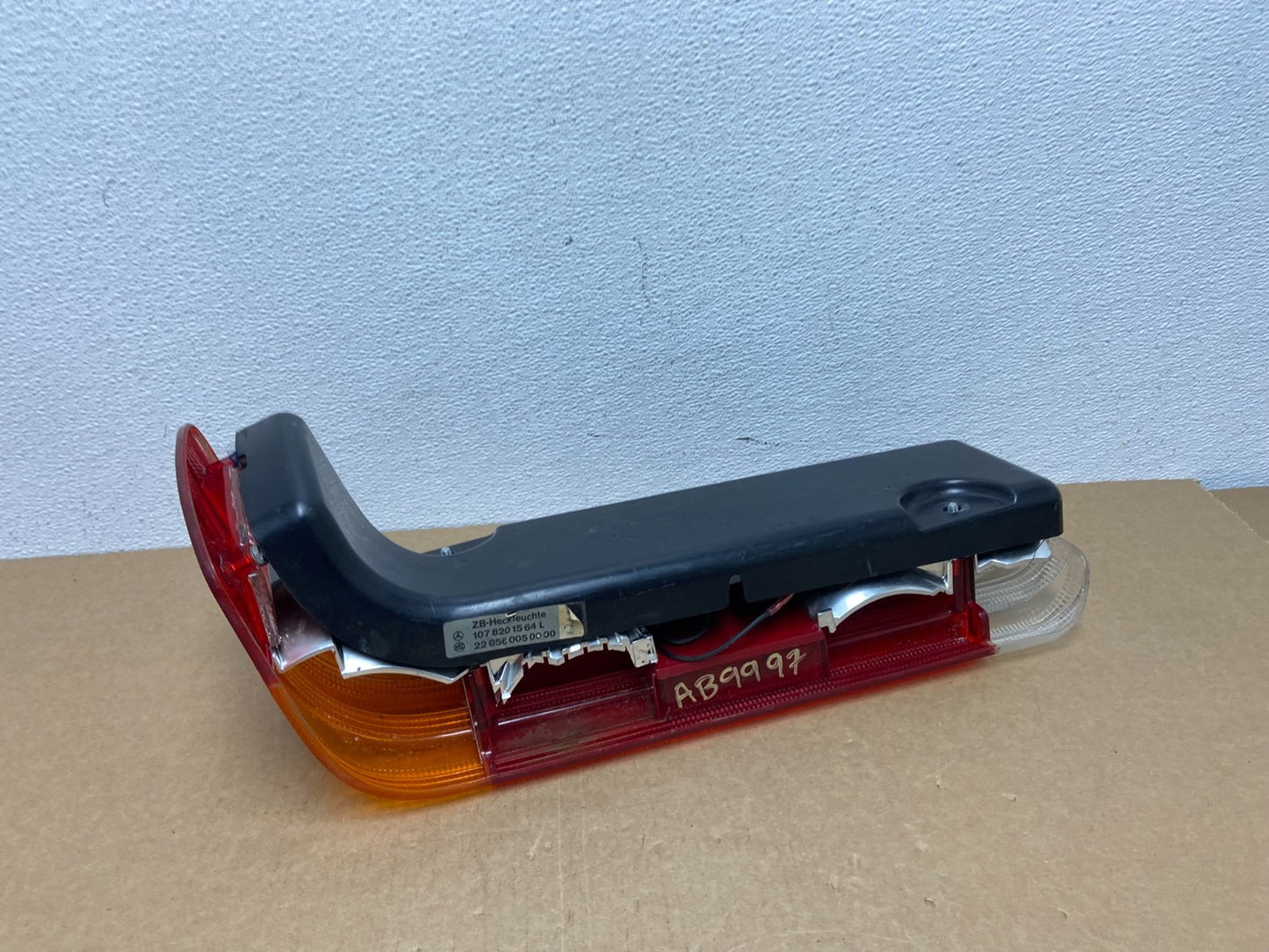 1973 - 1989 Mercedes R107 450SL  560SL Left Driver LH Tail Light AB9997 DW6