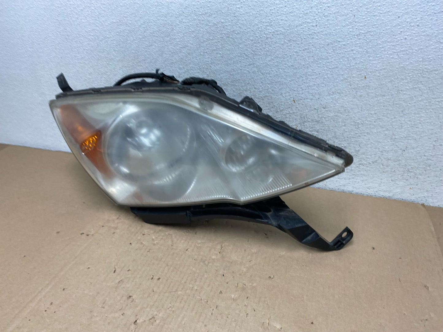 2007 to 2011 Honda CR-V Crv Right Passenger Side Headlight Halogen AG6746 DW1