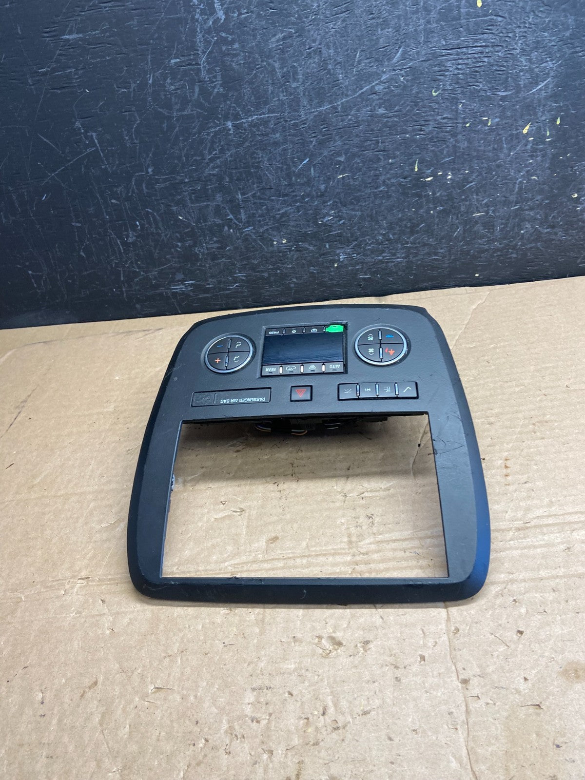 2008 to 2012 Buick Enclave AC Heater Climate Control Unit AF2049 DW3