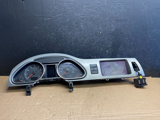 2007 - 2009 Audi Q7 Speedometer Cluster Gauge Screen Radio Bezel Trim af2013 DG0