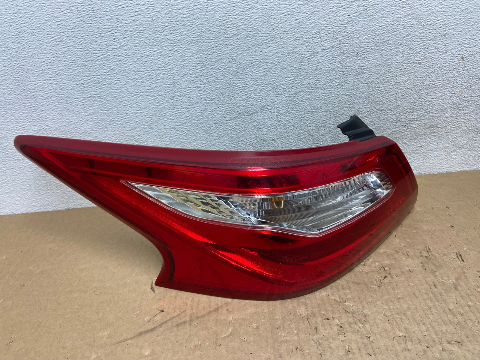 2016 2017 2018 Nissan Altima Left Driver LH Side Tail Light AG1072 LK0