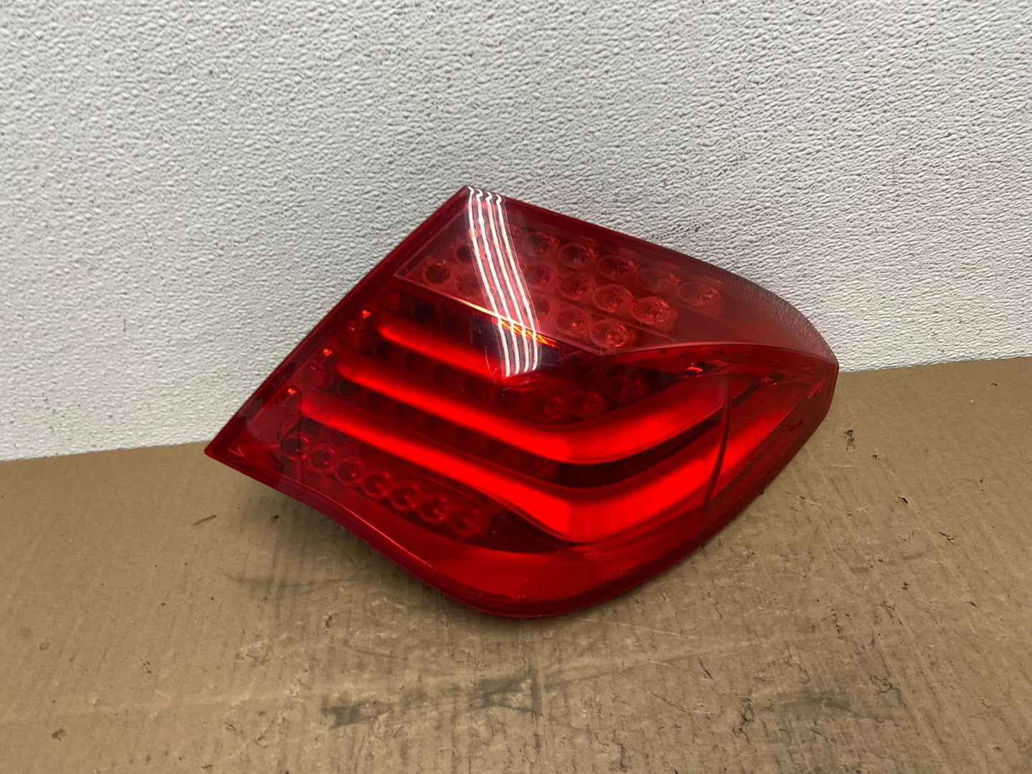 2009 to 2012 Bmw 7-Series F01 F02 750i Right Passenger Tail Light OEM AB8515 DW0