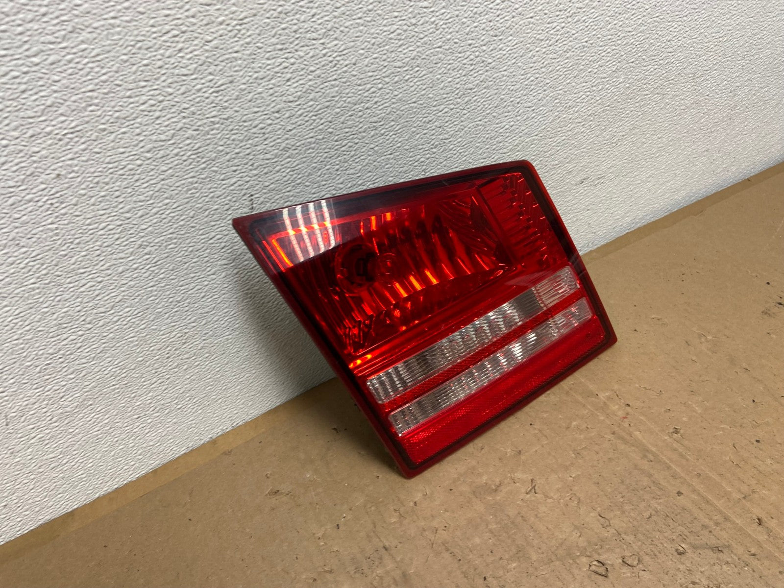 2009 2010 2011 Dodge Journey Left Driver Inner Trunk Lid Tail Light  AB6693 LK2