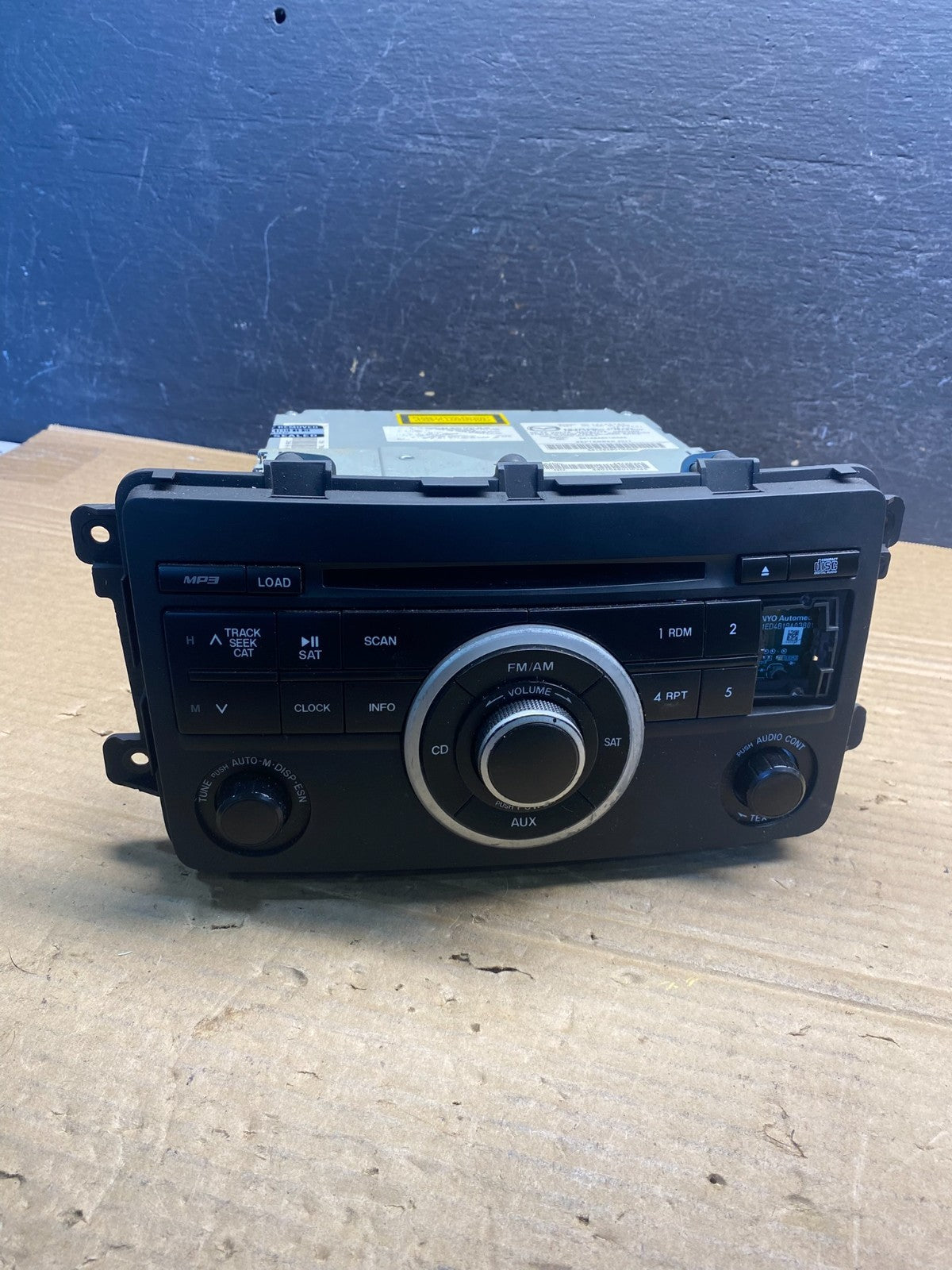 2010 2012 Mazda CX9 CX-9 Radio Stereo CD MP3 Player Screen Display AE4799 DG0