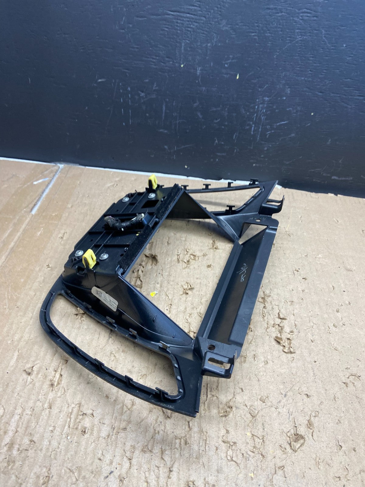 2013 2014 2015 2016 Ford Escape Dash Radio Control Panel Bezel AB5848 DG4