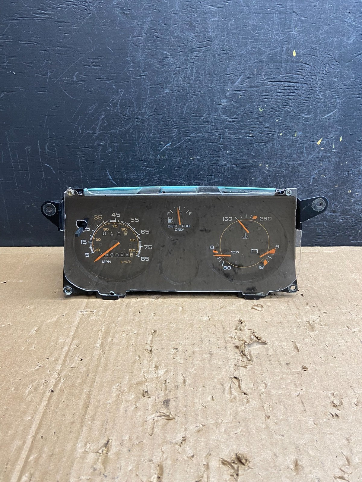 1992 - 1995 Chevy 1500 Gmc G10 G20 G30 Speedometer Instrument Cluster AD6923 DG0