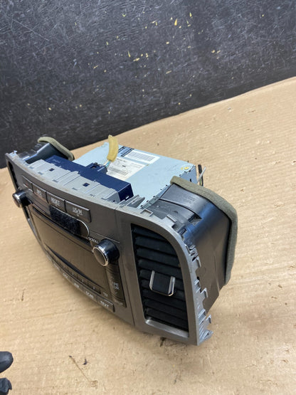 2010 to 2012 Toyota Venza Radio Stereo Receiver CD Player AH3699 DG2