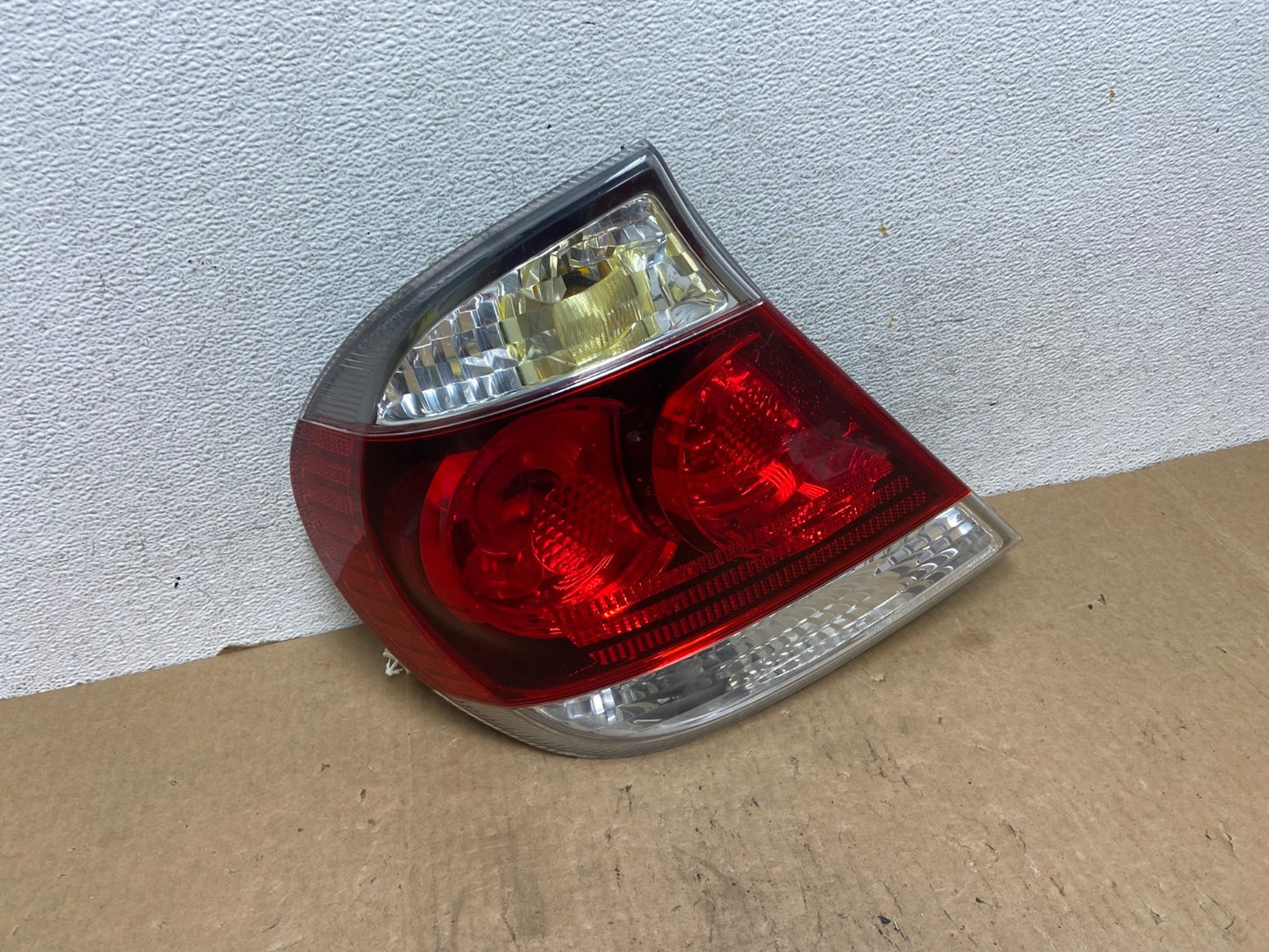 2005 to 2006 Toyota Camry Tail Light Left Driver Lh Side AF9895 LK0
